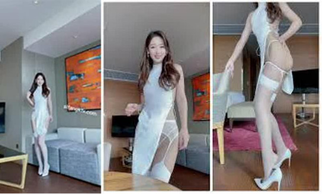 【超美颜值极美女神】秀人网极品嫩模超性感的新作绑带白色长裙真空凸点镜头快怼到BB上了露毛凸点