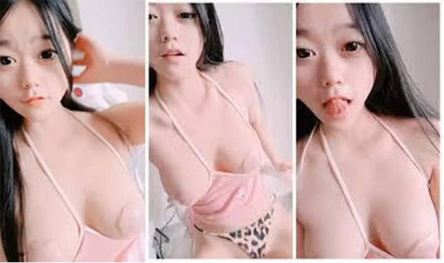 爆乳卡哇伊萌妹小背心豹纹丁字裤一流身材你们快来日我特写揉搓无毛骚穴跳蛋震动搞得湿湿