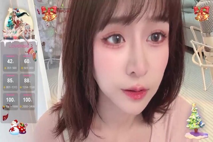 stripchat平台年末来了新女神大佬们沸腾了【Meg_Linda】萝莉天花板粉嫩的无毛屄真粉不来虚的直接脱光看个够 