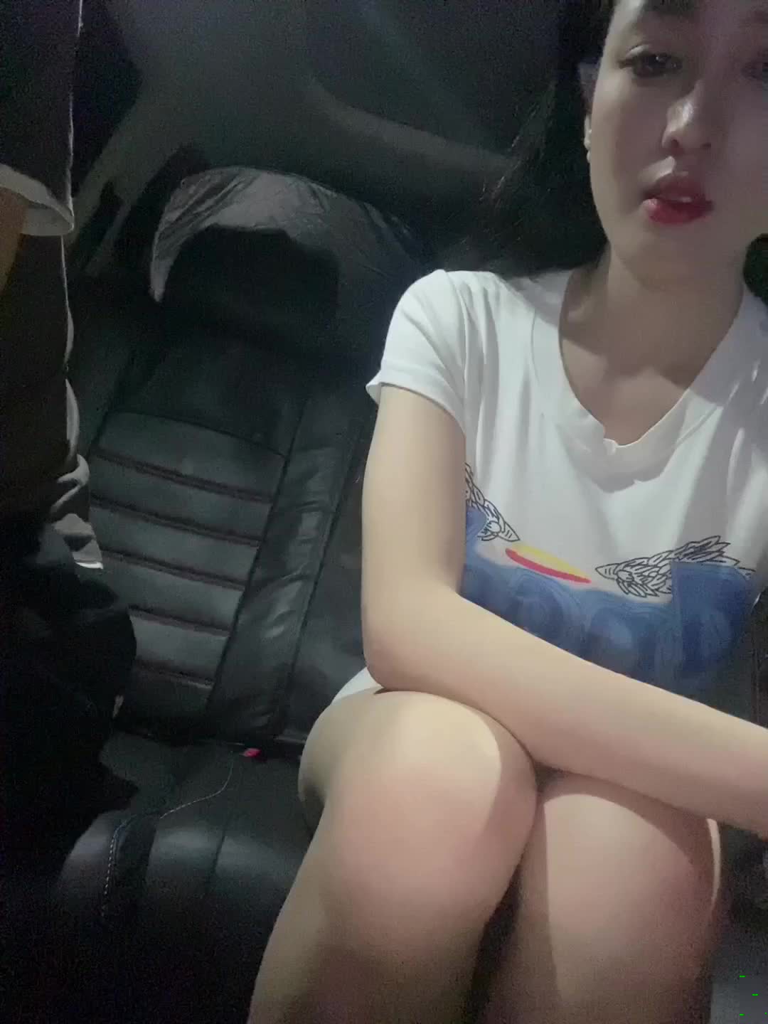 重磅核弹，【美艳淫妻李婉儿】花了600大洋，从婉儿那一手购得，山林中啪啪插逼~多部VIP视频5