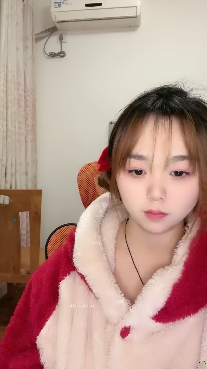 ❤️❤️ 肤白貌美极品靓妹 绝对美人坯子 巨乳肥臀~道具狂插流淫水白浆~爽的一逼  