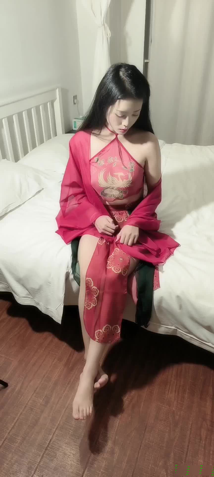 重磅核弹，【美艳淫妻李婉儿】花了600大洋，从婉儿那一手购得，山林中啪啪插逼~多部VIP视频1 