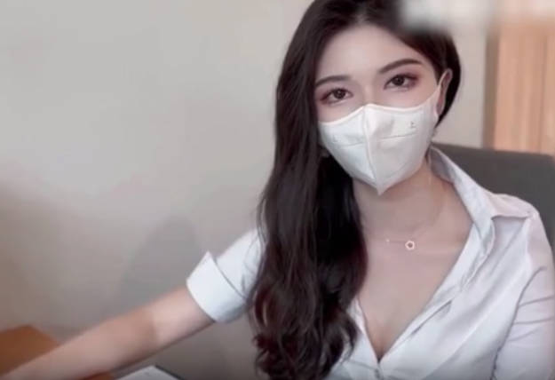 黑絲教師的內射指導巨乳美臀的戀足誘惑！