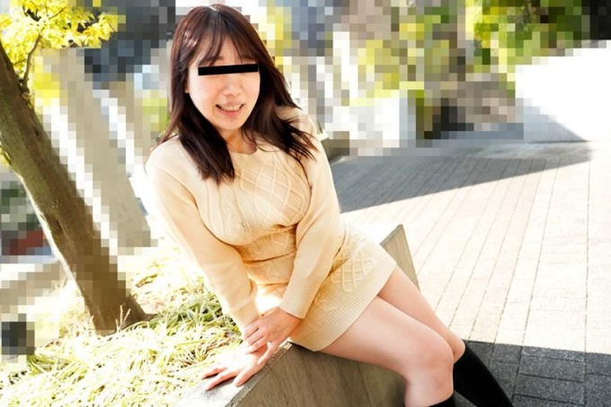 满满的爱意，我杯具！对皮肤白皙柔软、胸部巨大的女孩的恶作剧！