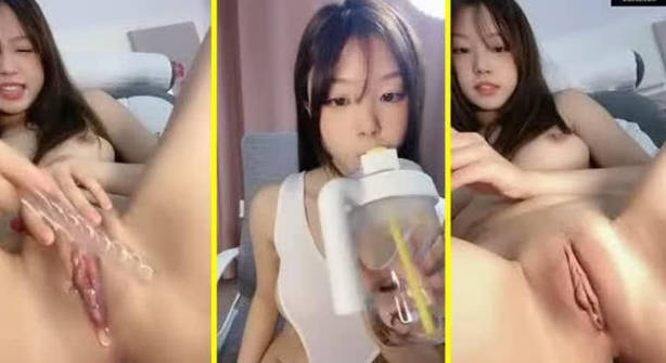 死库水尤物美少女，外表清纯甜美，发骚道具自慰，猛插小骚逼，爽的白浆直流，翘起美臀后入深插