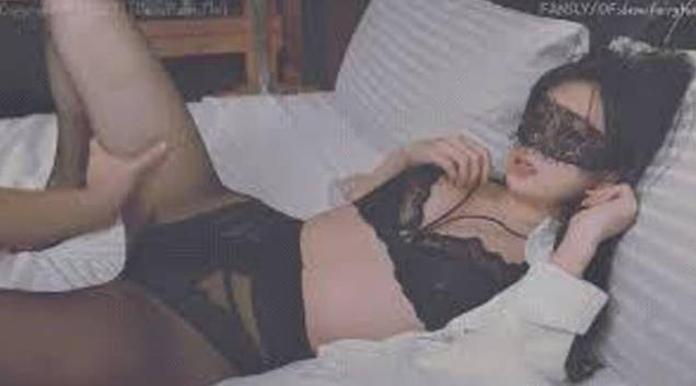 极品反差气质尤物加班的ＯＬ小白领的特殊服务，清纯唯美小仙女私下竟然是个小骚货