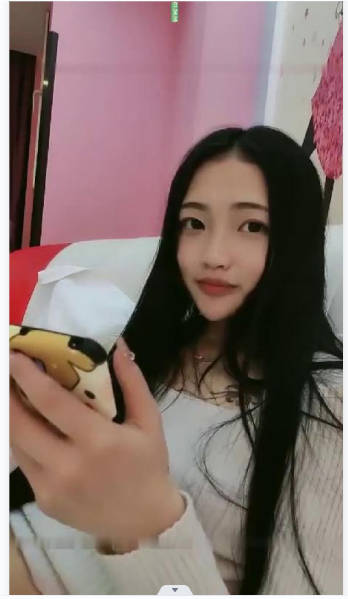 老李约战平台女主播，情趣酒店八爪椅极品美乳诱惑，粉嫩鲍鱼肆意摧残