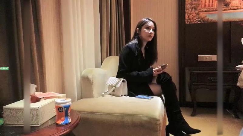 冷艷高級外圍女神   