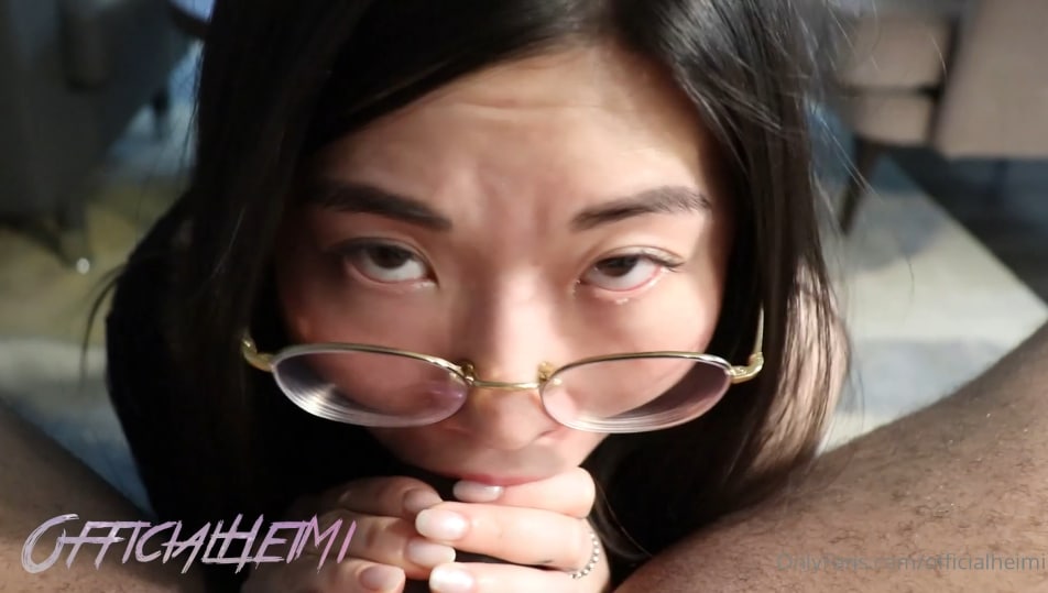 P站14万粉亚裔可盐可甜博主 媚黑恋上黑驴屌爆肏 翻白眼2 