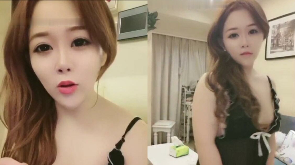 性感蕾丝情趣小姐姐在家裸舞自慰身材超赞 