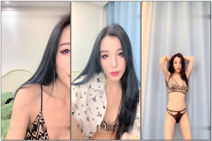 白皙巨乳风骚主播少妇性经验丰富透明蕾丝情趣服等待候 