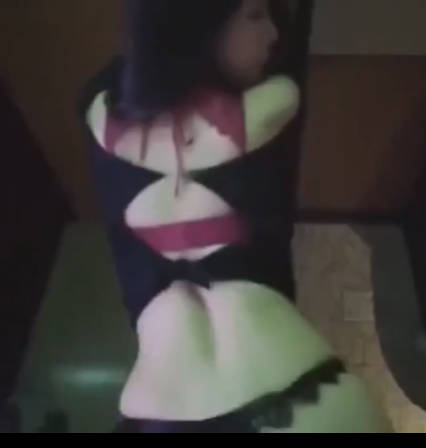 路人随机搭讪 想找喝醉的单男解任务却遇到 竟然早被认出是swag主播