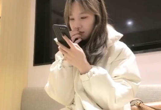 约炮白衣服清纯小姑娘年级虽小服务态度还不错 