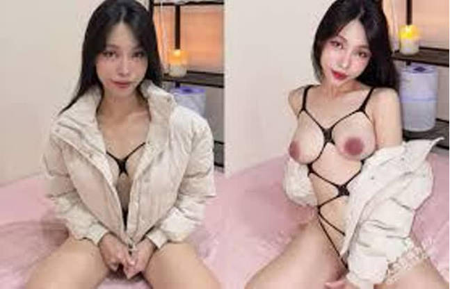 【完整版】骚浪反差妹性感表妹用火辣裸体阻断了我得“NNN”（十月不射）挑战，忍不住后入内射了表妹