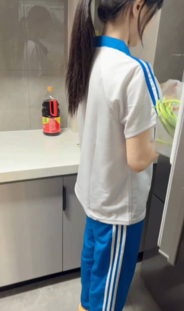 苗条C杯甜美白皙妹子 与男友性爱
