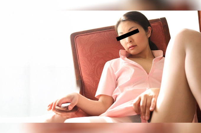 一位真正的护士重现了医院里发生的性感故事！