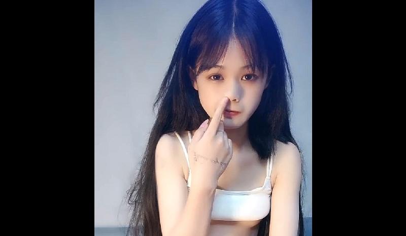 不知名女孩直播50