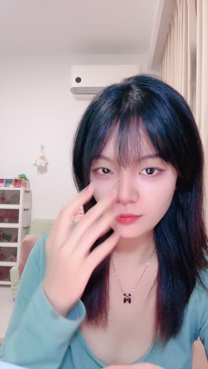 二零二五十二月十九_许伊子1