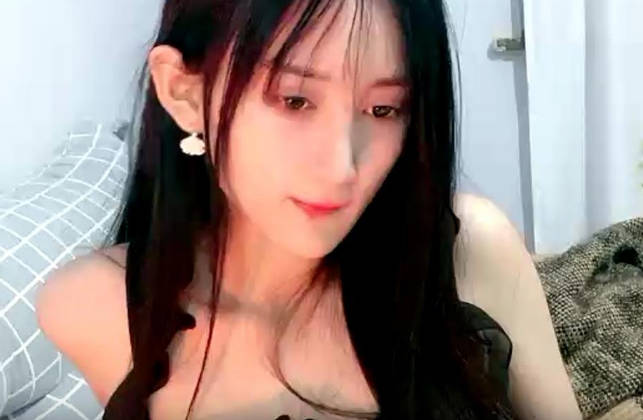 冰冷女神-明天不熬夜了：啊啊爸爸哦哦哦